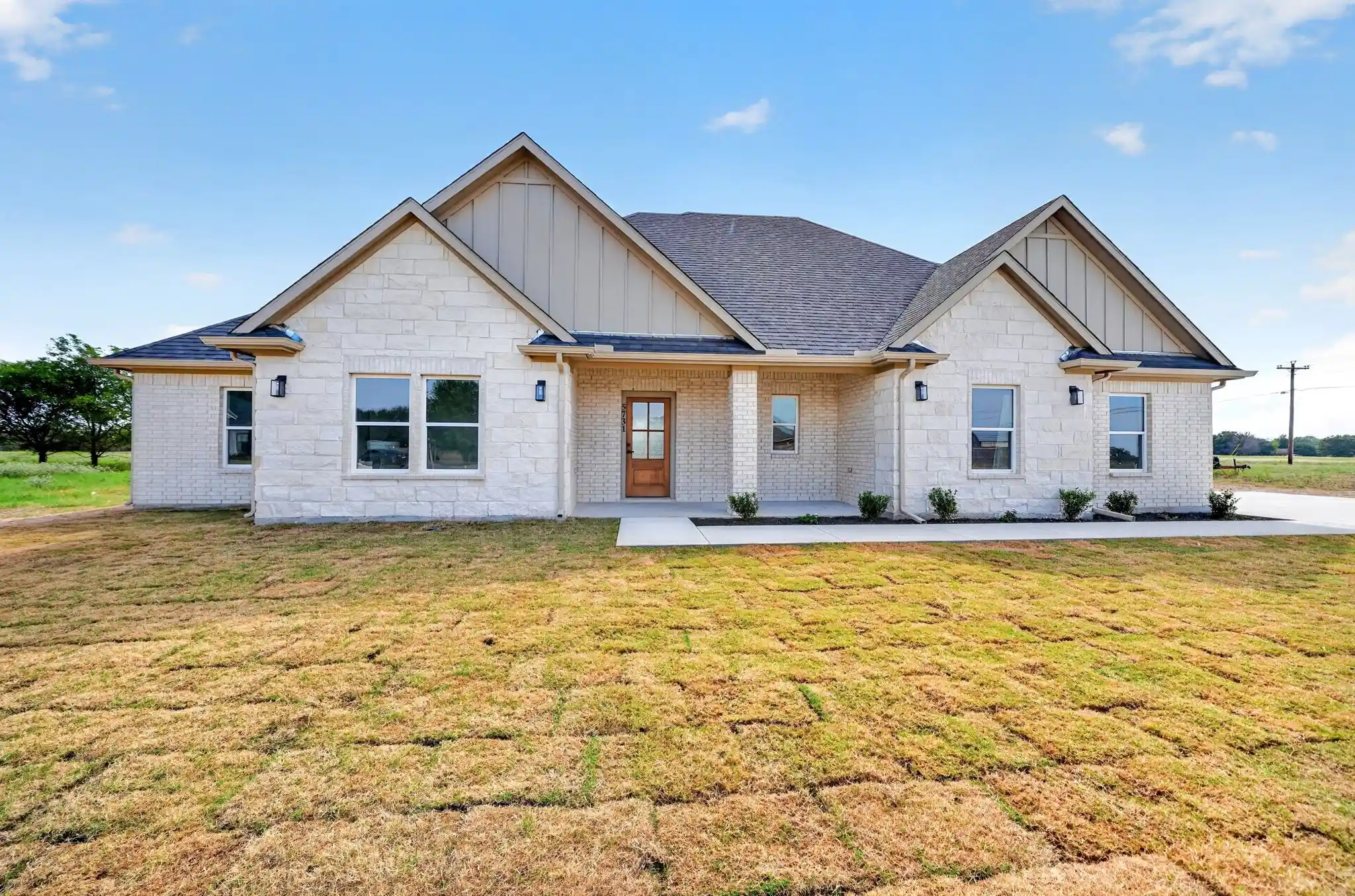 Single family home for sale at 5731 Lewis Ct, Athens, TX 75752 | MLS# 21402781