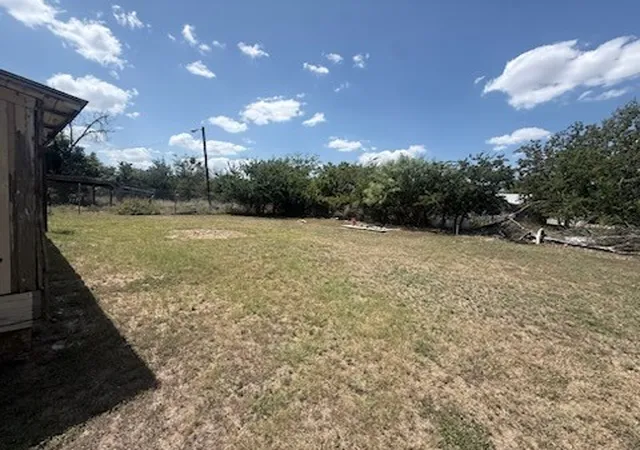 Photo 2 of Sale Pending at 1102 S Mesquite St, Brady, TX 76825 | MLS# 21402804 | Listing updated on 2026-10-10