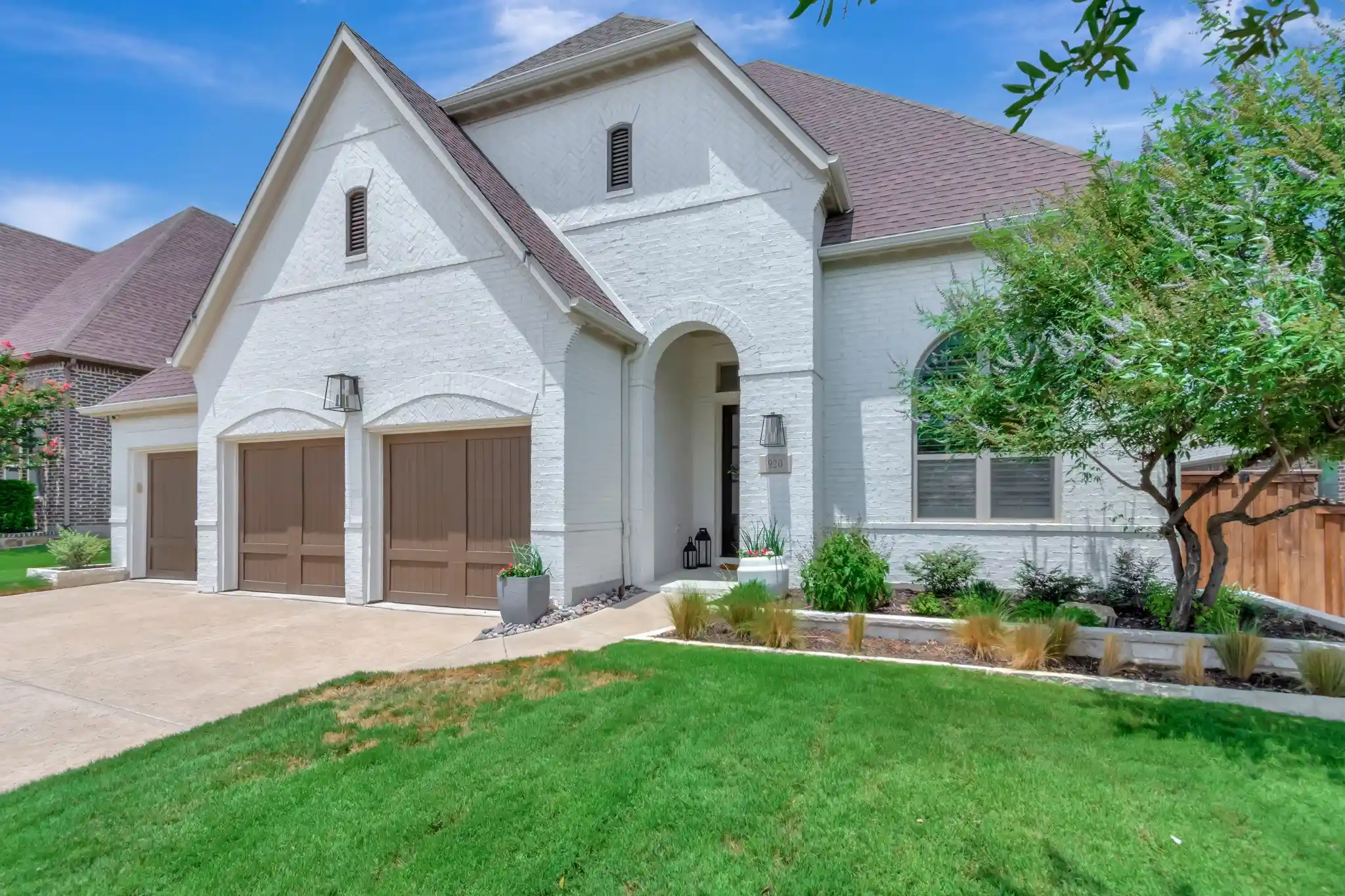 Single family home for sale at 920 Champions Way, Roanoke, TX 76262 | MLS# 21395352
