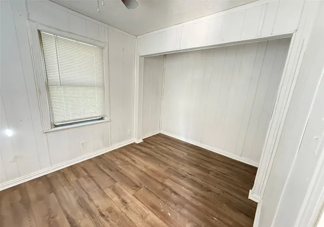 Photo 2 of Single family home for sale at 2952 Bardwell Ave, Dallas, TX 75216 | MLS# 21389530 | Listing updated on 2026-10-04