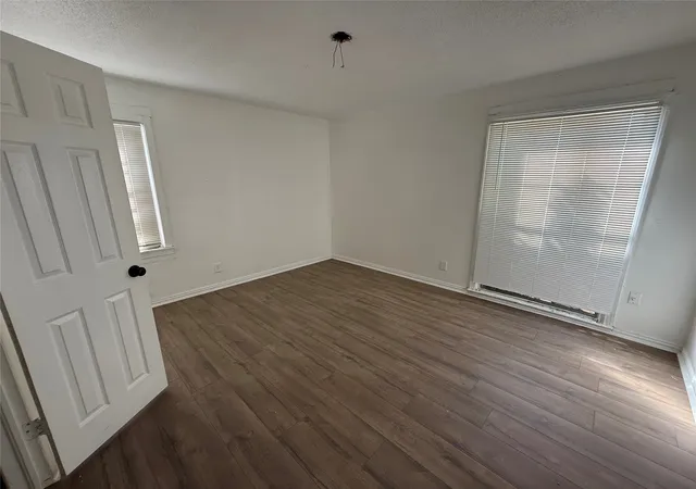 Photo 3 of Single family home for sale at 2952 Bardwell Ave, Dallas, TX 75216 | MLS# 21389530 | Listing updated on 2026-10-04