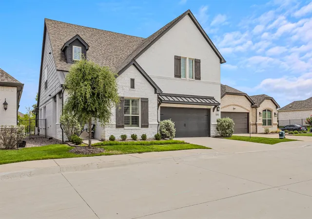 Condo for sale at 1632 Madrid Way, Rockwall, TX 75087 | MLS# 21400301