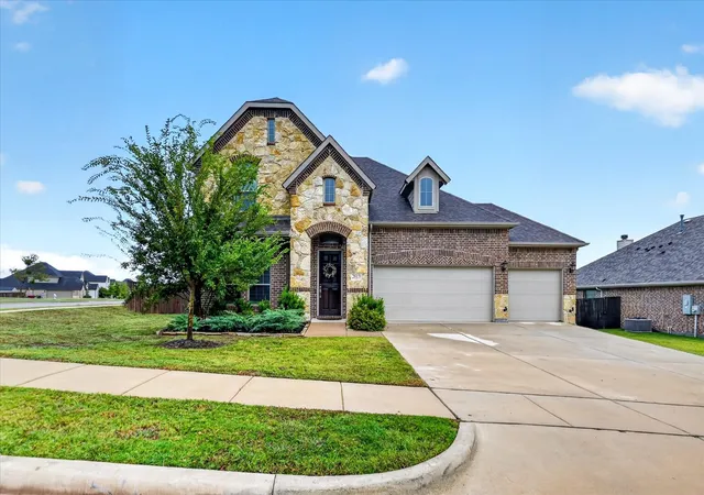 Photo 1 of Single family home for sale at 2613 Saint Lawrence Dr, Sherman, TX 75092 | MLS# 21394126 | Listing updated on 2026-10-04