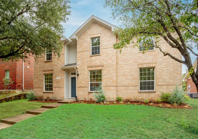 Photo 2 of Single family home for sale at 2837 Deer Ridge Dr, Rockwall, TX 75032 | MLS# 21376798 | Listing updated on 2026-10-07