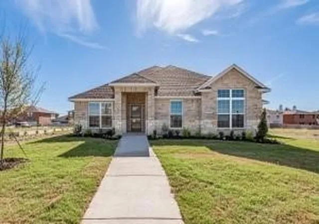Photo 1 of Single family home for sale at 1524 N Carolina Ave, Lancaster, TX 75134 | MLS# 21401771 | Listing updated on 2026-10-04