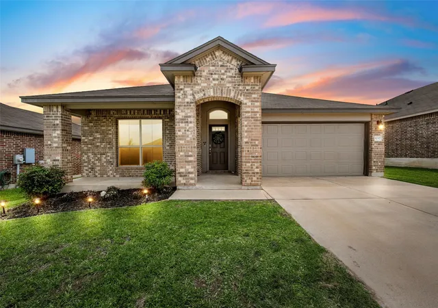 Photo 1 of Single family home for sale at 3217 Beutel Rd, Lorena, TX 76655 | MLS# 21402922 | Listing updated on 2026-10-04