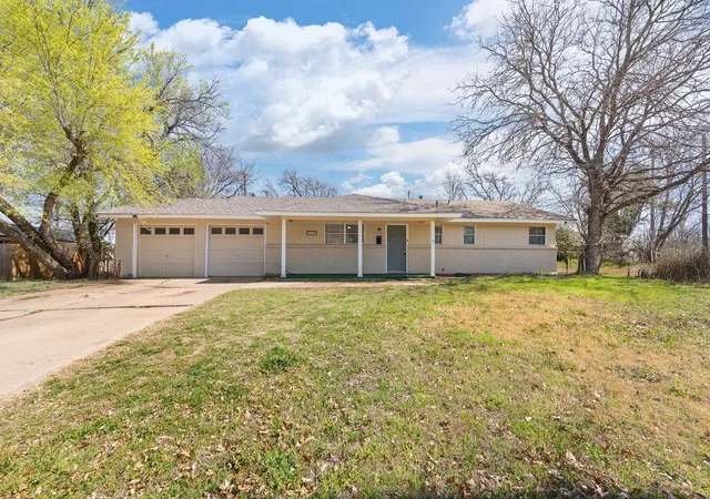 Photo 1 of Single family home for sale at 5509 Westhaven Dr, Fort Worth, TX 76132 | MLS# 21402924 | Listing updated on 2026-10-04