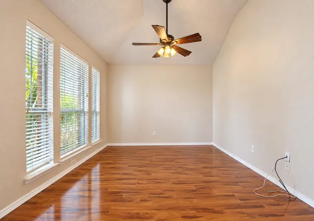 Photo 3 of Single family home for sale at 6917 Coldwater Cyn Rd, Fort Worth, TX 76132 | MLS# 21402914 | Listing updated on 2026-10-08