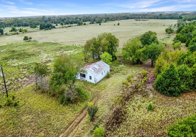 Land for sale at 427 County Rd 2719, Mabank, TX 75147 | MLS# 21402969
