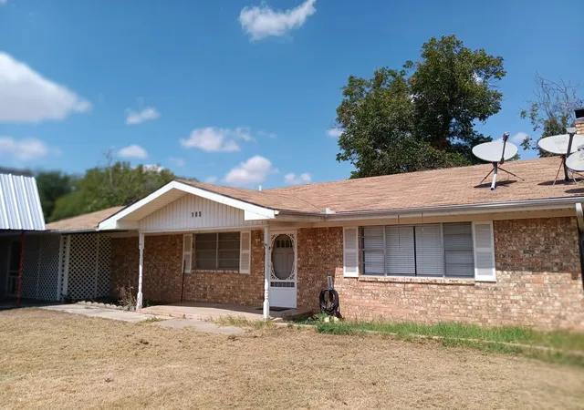 Photo 2 of Single family home for sale at 100 Pecan St, Gustine, TX 76455 | MLS# 21396953 | Listing updated on 2026-10-04