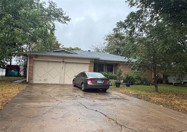 Photo 1 of Single family home for sale at 8125 Shafter Dr, Dallas, TX 75227 | MLS# 21403064 | Listing updated on 2026-10-06