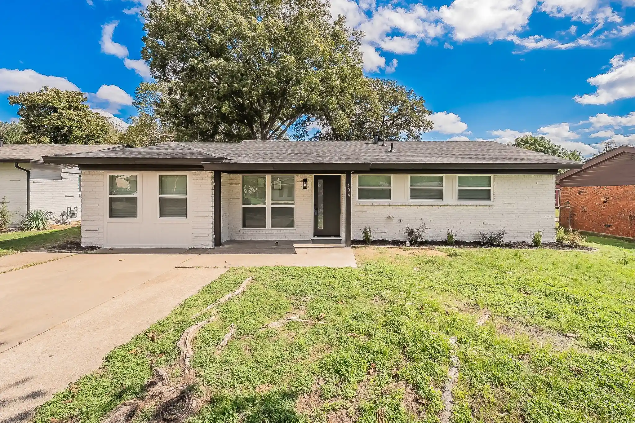 Photo 1 of Single family home for sale at 404 Simmons Dr, Hurst, TX 76053 | MLS# 21403081 | Listing updated on 2026-10-27