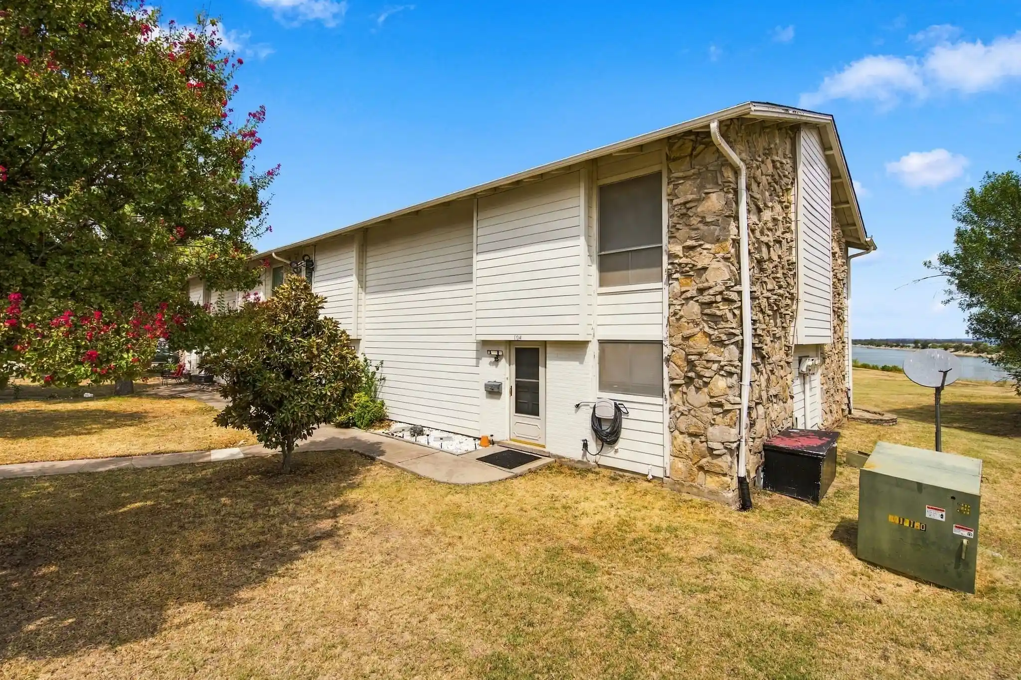 Photo 1 of Condo for sale at 100 Harbor Dr #104, Runaway Bay, TX 76426 | MLS# 21393802 | Listing updated on 2026-10-11