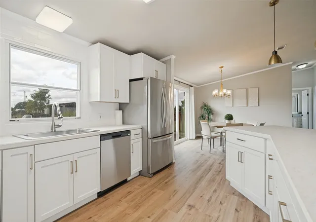 Photo 3 of Manufactured home for sale at 131 Lipan Trl, Weatherford, TX 76087 | MLS# 21401889 | Listing updated on 2026-10-07