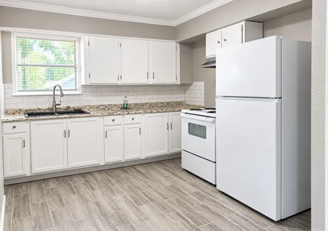 Photo 3 of Multi family home for sale at 4114 Cherokee St, Shreveport, LA 71109 | MLS# 21403120 | Listing updated on 2026-10-05