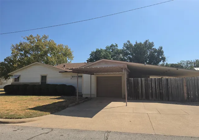 Photo 2 of Single family home for sale at 3750 Honeysuckle Ave, Fort Worth, TX 76111 | MLS# 21401910 | Listing updated on 2026-10-05