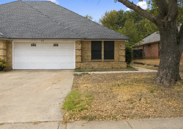 Photo 2 of Single family home for sale at 317 Moore Crk Rd, Hurst, TX 76053 | MLS# 21403145 | Listing updated on 2026-10-09