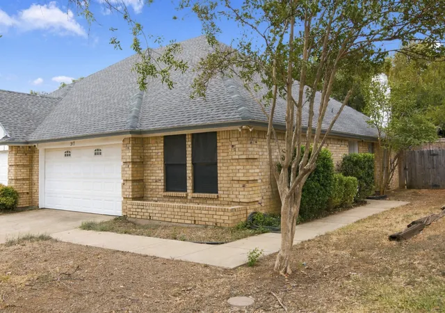 Photo 3 of Single family home for sale at 317 Moore Crk Rd, Hurst, TX 76053 | MLS# 21403145 | Listing updated on 2026-10-09