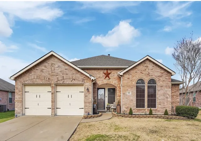 Photo 1 of Single family home for sale at 106 Greenfield Trl, Forney, TX 75126 | MLS# 21402331 | Listing updated on 2026-10-08