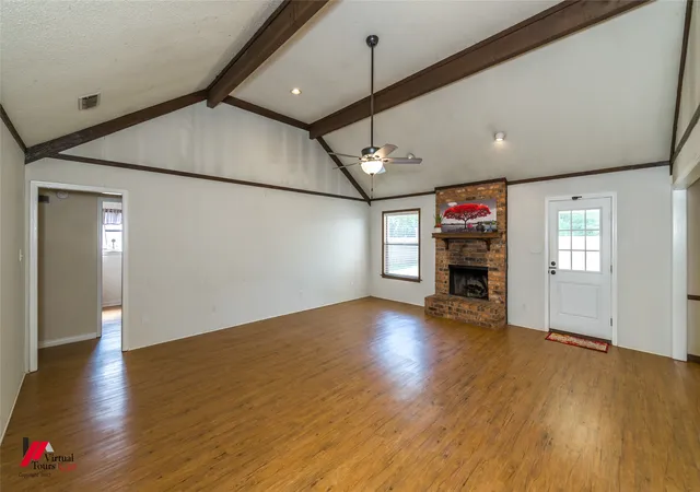 Photo 3 of Single family home for sale at 9916 Beaver Crk Dr, Shreveport, LA 71106 | MLS# 21382985 | Listing updated on 2026-10-05