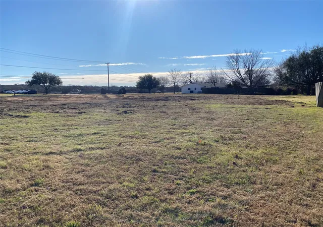 Photo 1 of Land for sale at 7220 Woodbend Park Rd, North Richland Hills, TX 76182 | MLS# 21403175 | Listing updated on 2026-10-05