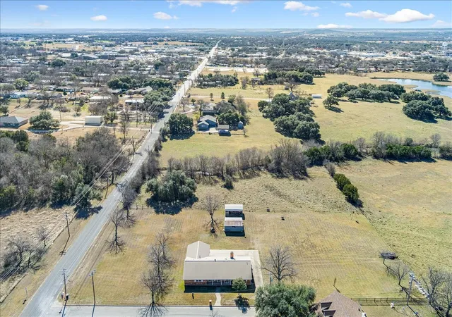 Photo 2 of Single family home for sale at 100 Sunny Ln, Gatesville, TX 76528 | MLS# 21392381 | Listing updated on 2026-10-05