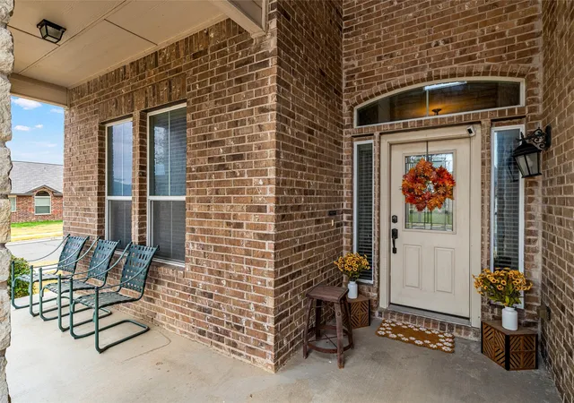 Photo 3 of Single family home for sale at 6541 Cascade Dr, Woodway, TX 76712 | MLS# 21402633 | Listing updated on 2026-10-05