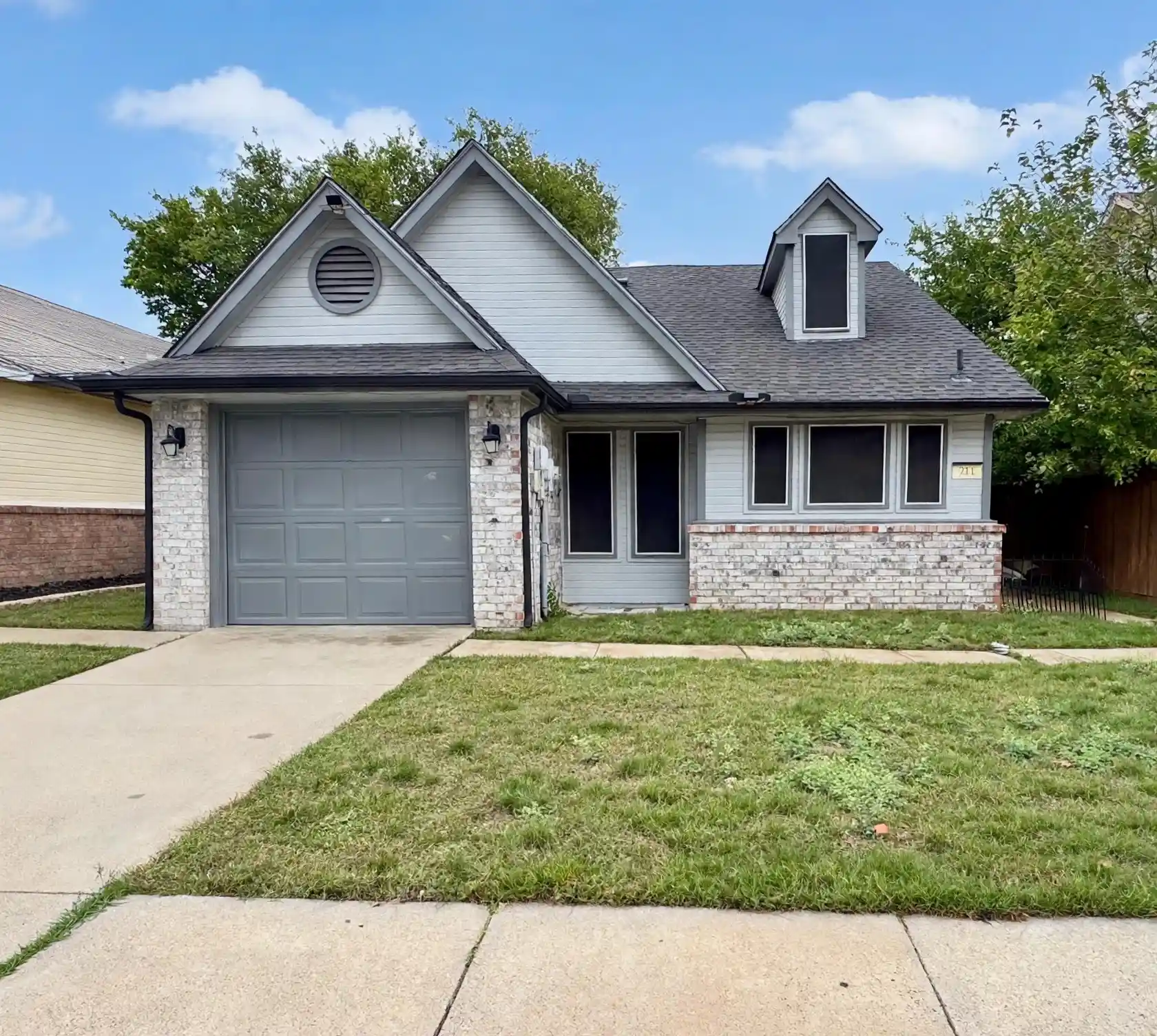 Photo 1 of Single family home for sale at 911 Gaynor Ave, Duncanville, TX 75137 | MLS# 21403324 | Listing updated on 2026-10-16
