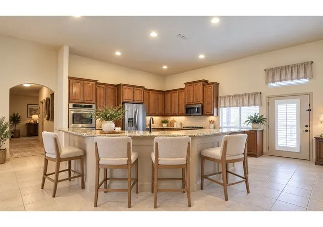 Photo 2 of Mansion for sale at 636 Possom Trot Holw Rd, Whitewright, TX 75491 | MLS# 21403346 | Listing updated on 2026-10-05