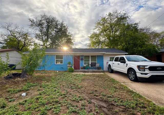 Photo 1 of Single family home for sale at 7931 Woodshire Dr, Dallas, TX 75232 | MLS# 21403349 | Listing updated on 2026-10-05