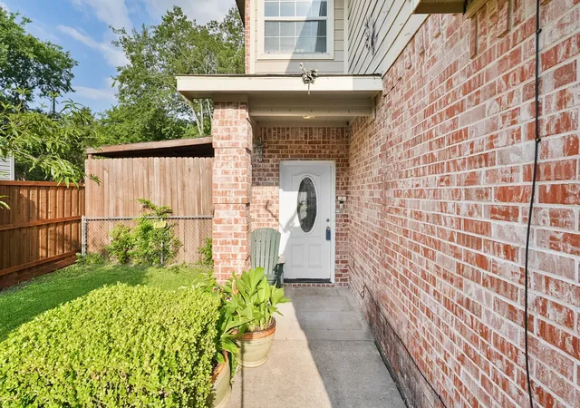 Photo 2 of Single family home for sale at 10015 Santa Garza Dr, Dallas, TX 75228 | MLS# 21403377 | Listing updated on 2026-10-05