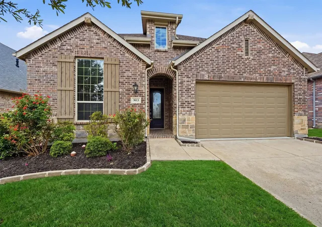 Photo 2 of Single family home for sale at 3813 Iron Ore Dr, Denison, TX 75020 | MLS# 21403369 | Listing updated on 2026-10-06