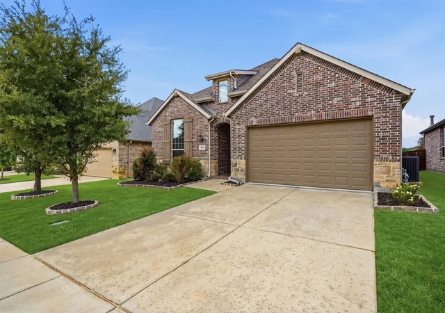 Photo 3 of Single family home for sale at 3813 Iron Ore Dr, Denison, TX 75020 | MLS# 21403369 | Listing updated on 2026-10-06