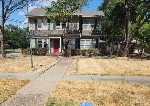 Photo 1 of Single family home for sale at 1820 Maplewood Ave, Corsicana, TX 75110 | MLS# 21398874 | Listing updated on 2026-10-05