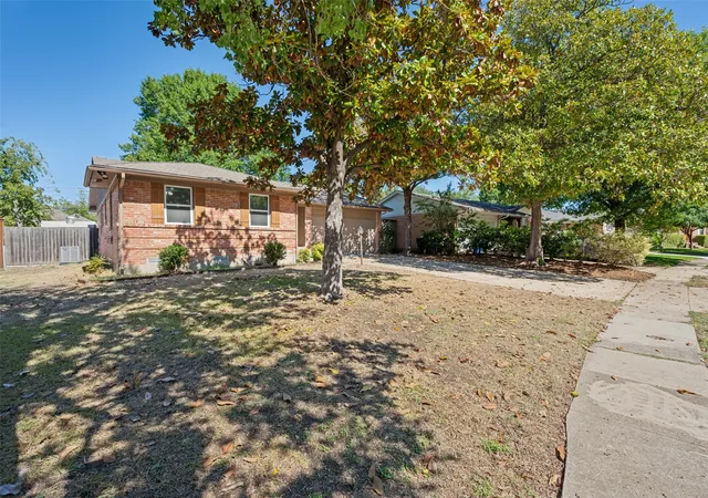Photo 1 of Single family home for sale at 8819 Graywood Dr, Dallas, TX 75243 | MLS# 21402941 | Listing updated on 2026-10-06