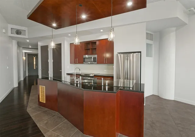 Listing Photo 1 - Condo for sale in Montgomery Plaza located at 2600 W 7Th St, Fort Worth, TX 76107 - Unit #1533