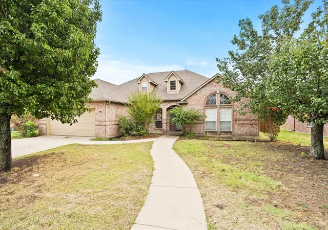 Photo 1 of Single family home for sale at 2502 Hollon Dr, Caddo Mills, TX 75135 | MLS# 21393457 | Listing updated on 2026-10-05