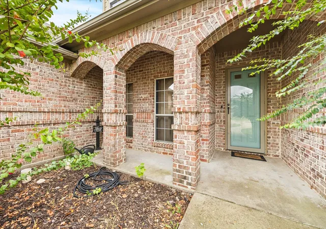 Photo 3 of Single family home for sale at 2502 Hollon Dr, Caddo Mills, TX 75135 | MLS# 21393457 | Listing updated on 2026-10-05