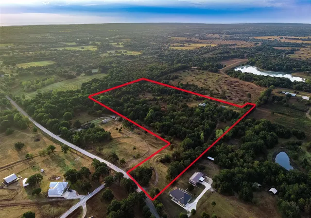 Photo 1 of Land for sale at 2901 Harwell Lake Rd, Weatherford, TX 76088 | MLS# 21403568 | Listing updated on 2026-10-05