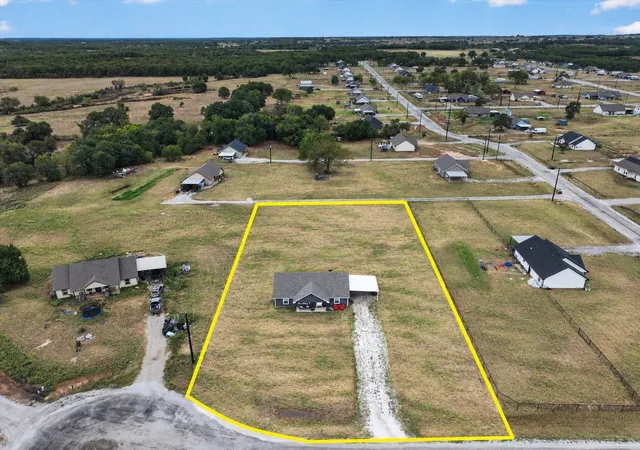 Photo 2 of Single family home for sale at 1012 Brown Ct, Poolville, TX 76487 | MLS# 21385867 | Listing updated on 2026-10-05