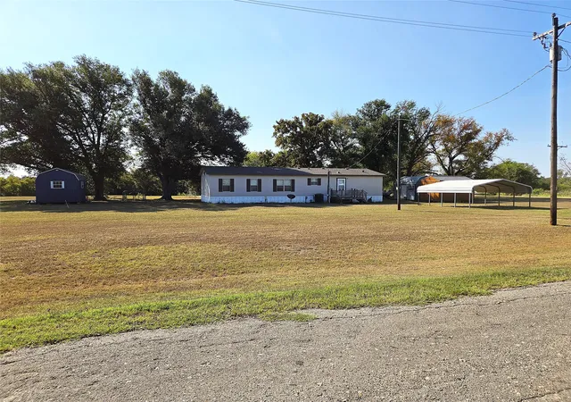 Photo 2 of Manufactured home for sale at 116 Lcr 751, Thornton, TX 76687 | MLS# 21398148 | Listing updated on 2026-10-05