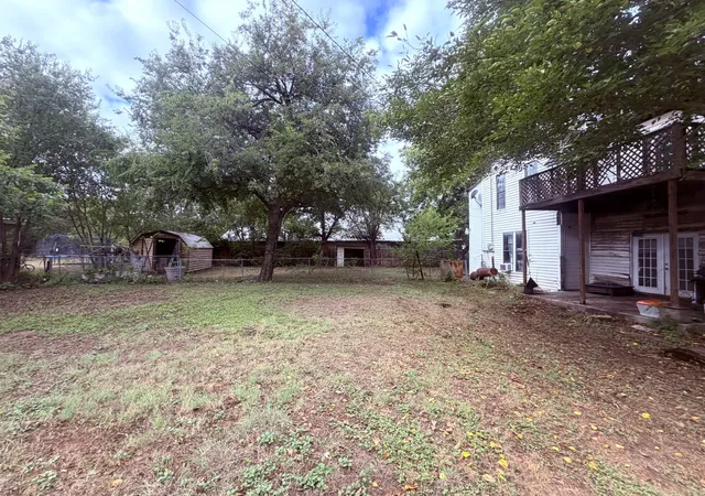 Photo 2 of Single family home for sale at 1201 Vincent St, Brownwood, TX 76801 | MLS# 21403653 | Listing updated on 2026-10-05