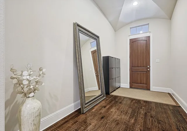 Photo 2 of Townhouse for sale at 2812 Cedar Elm Dr, Carrollton, TX 75010 | MLS# 21403710 | Listing updated on 2026-10-05