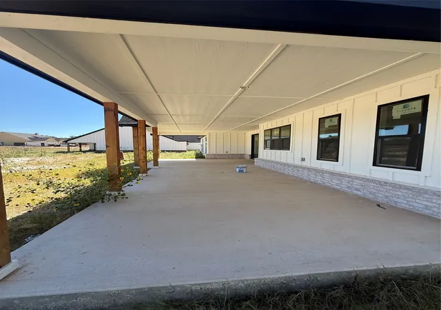 Photo 3 of Single family home for sale at 317 Jonny Boy Way, Springtown, TX 76082 | MLS# 21402376 | Listing updated on 2026-10-06