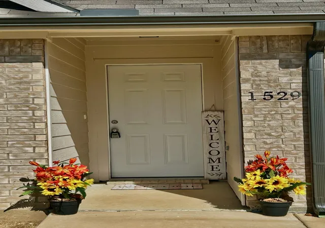 Photo 2 of Single family home for sale at 1529 Jacqueline Ln, Graham, TX 76450 | MLS# 21403753 | Listing updated on 2026-10-09