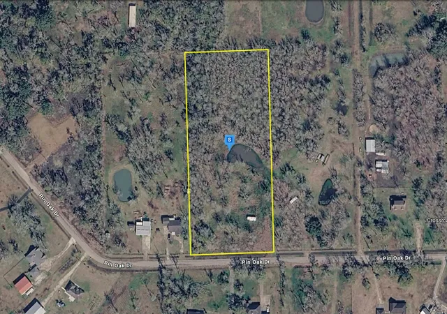 Photo 1 of Land for sale at 119 Pin Oak Dr, Angleton, TX 77515 | MLS# 21403771 | Listing updated on 2026-10-06