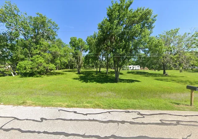 Photo 2 of Land for sale at 119 Pin Oak Dr, Angleton, TX 77515 | MLS# 21403771 | Listing updated on 2026-10-06