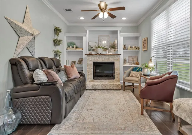 Photo 2 of Single family home for sale at 502 W Fawns St, Caldwell, TX 77836 | MLS# 21362291 | Listing updated on 2026-10-06