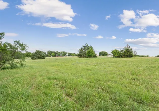 Photo 3 of Land for sale at 108 Brown Dr, Eddy, TX 76524 | MLS# 21379336 | Listing updated on 2026-10-06