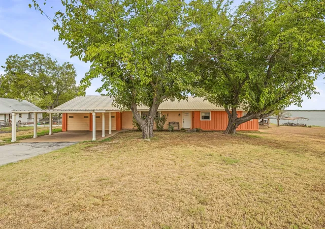 Photo 2 of Single family home for sale at 1276 Fm 3003, Graham, TX 76450 | MLS# 21402880 | Listing updated on 2026-10-09